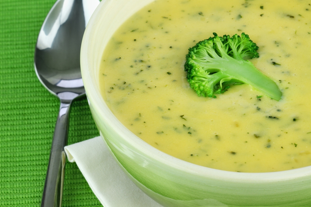 http://aklat.net/foods/38/3414-the-modus-operandi-of-broccoli-soup.jpg