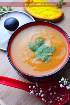 طريقة عمل شوربة البطاطا الحلوة مع الجزر